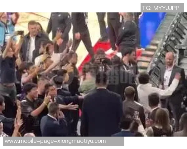 金玟哉后场失误助攻埃斯特旺轻松破门韩国队陷入三球落后困境